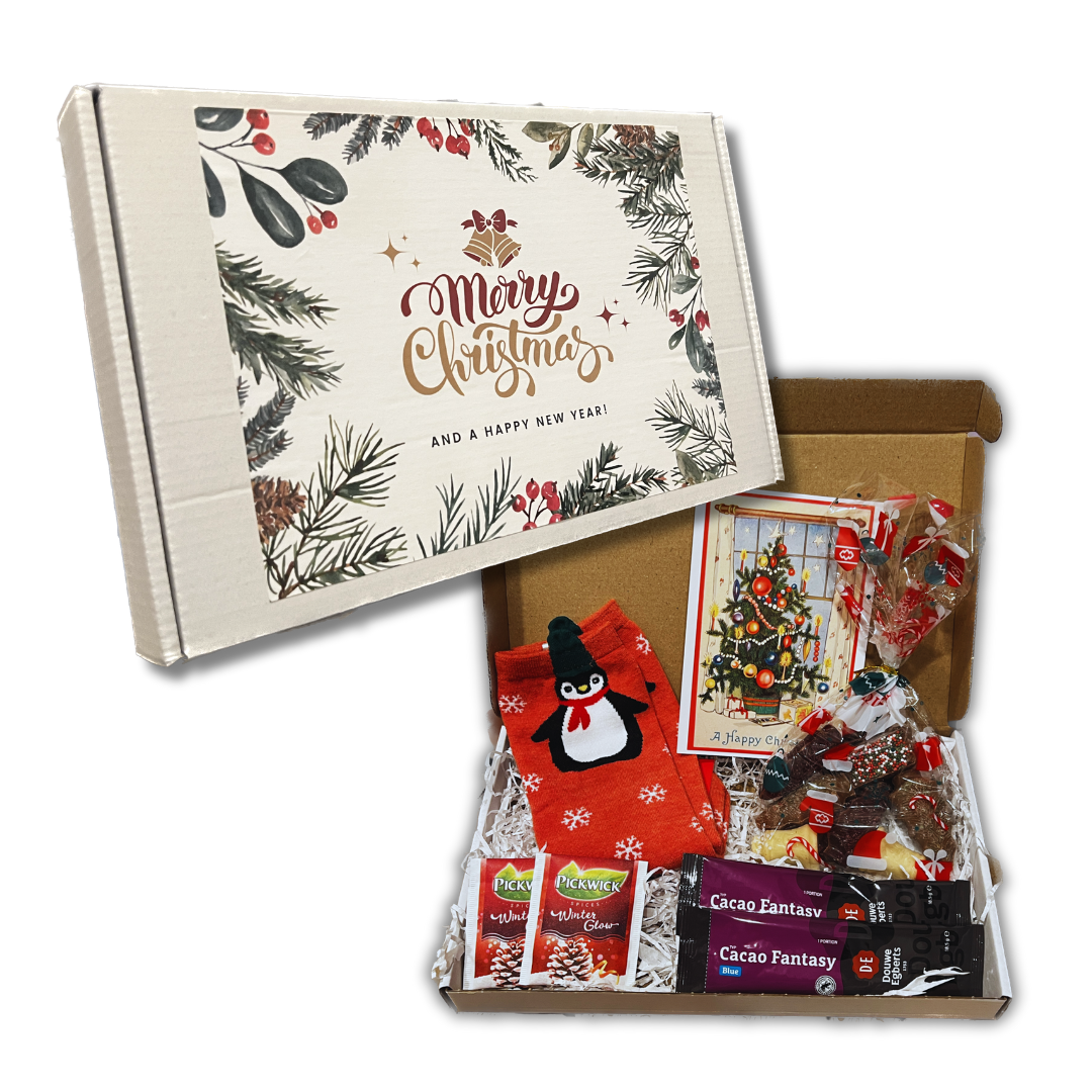 kerstpakket brievenbusdoos brievenbuscadeau brievenbus cadeau kado kerstsokken kerstman kerstkaarten kerstkaart kerstboom sneeuwpop rendier dansen verlichting chocolademelk zakje theezakje winter thee lipton luxe bonbons chocolade chocola chocolaatjes kerst 2022 feestdagen kerstperiode feestperiode zakelijk cadeau personeelscadeau partner goedkoop