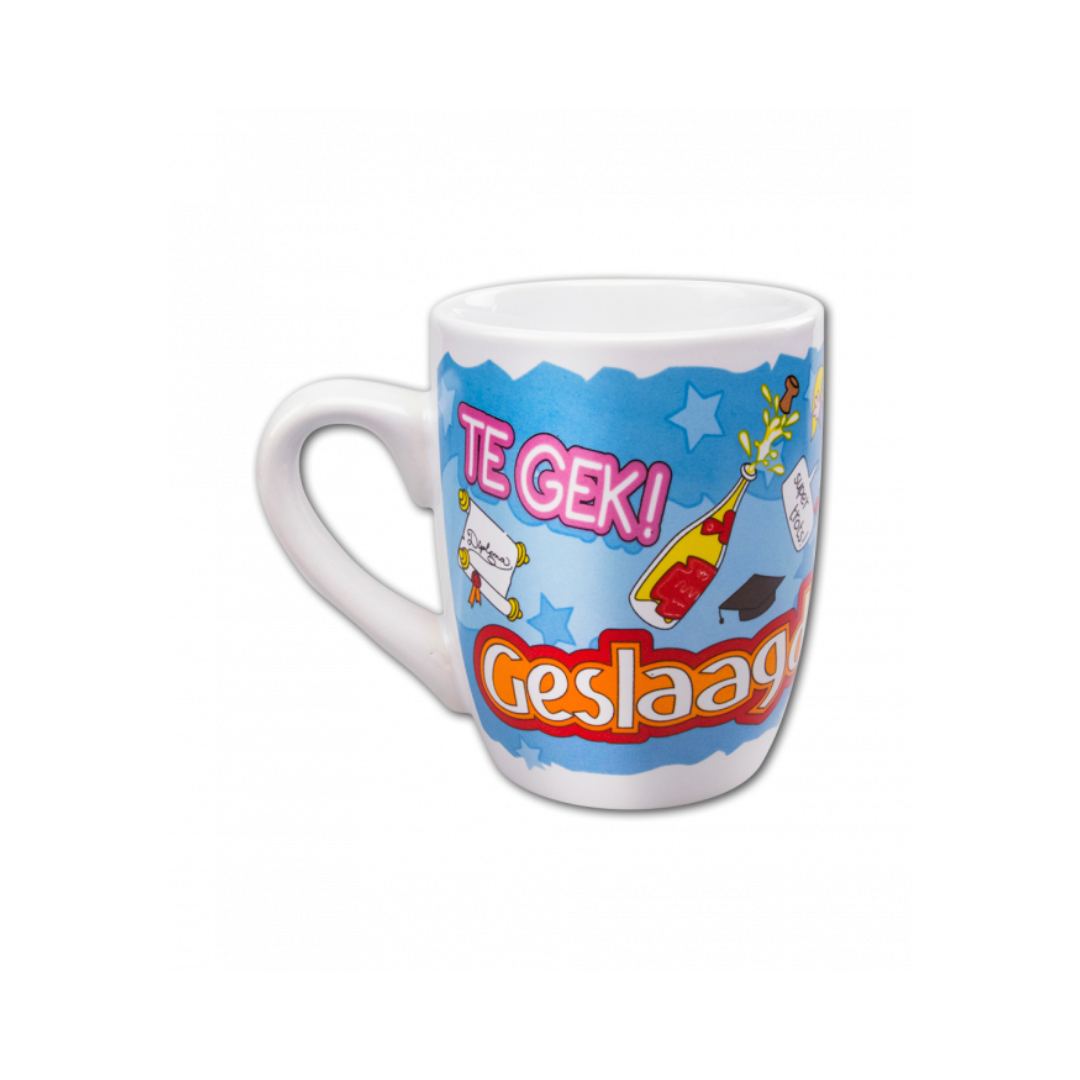 🎓 Gefeliciteerd, studenten! Je hebt jarenlang hard gewerkt, toegewijd en de hele nacht door koffie en Red Bull gedronken om dat diploma te behalen. Nu is het tijd om met een vleugje humor te proosten op je prestaties, en onze "te gek! Geslaagd" is precies de grappige mok die je aan je vrienden kunt geven als cadeautje.