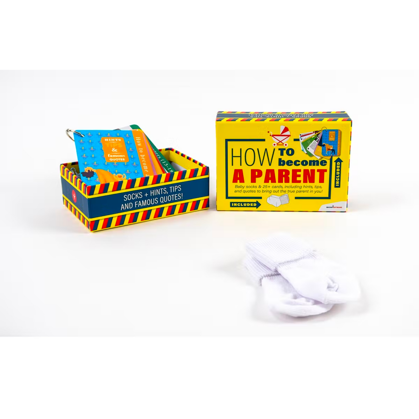 Het is nooit te vroeg om je liefde te tonen, te helpen en plezier te hebben met deze 25+ kaarten. Deze schattige en geestige kaarten bieden praktische tips, richtlijnen en citaten om die late avonden/vroege ochtendvoedingen een beetje leuker te maken. Elke kaart wordt geleverd met een paar hoogwaardige babysokjes voor als alle andere vuil zijn.\