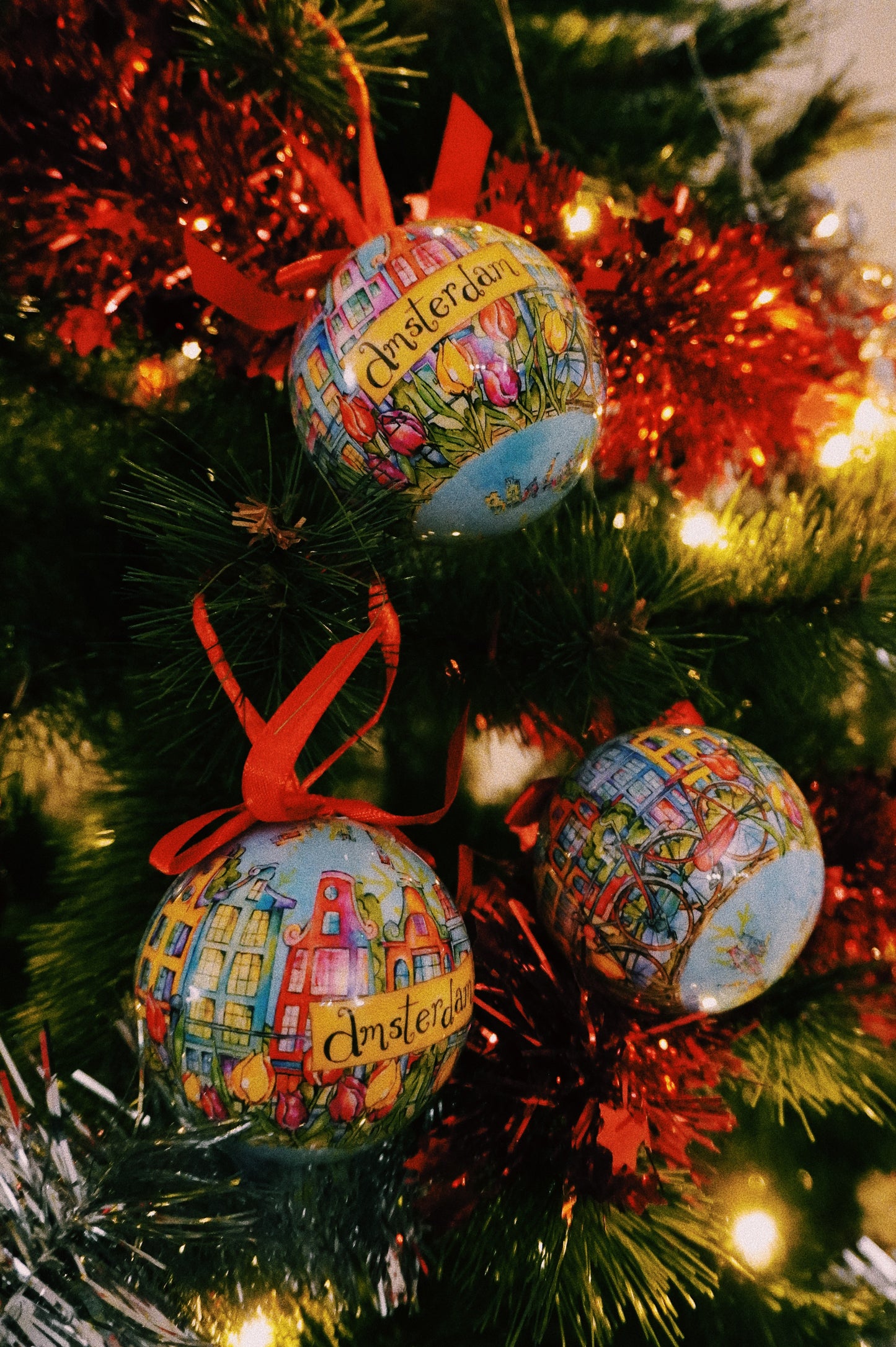 holland amsterdam kerstballen kerst ornamenten kerstversiering kerstmis koker 3 stuks voordeelverpakking amsterdamse grachten hollandse landschappen fietsen grachtjes historisch hoofdstad nederland souvenir kerstboom goedkoop tulpen