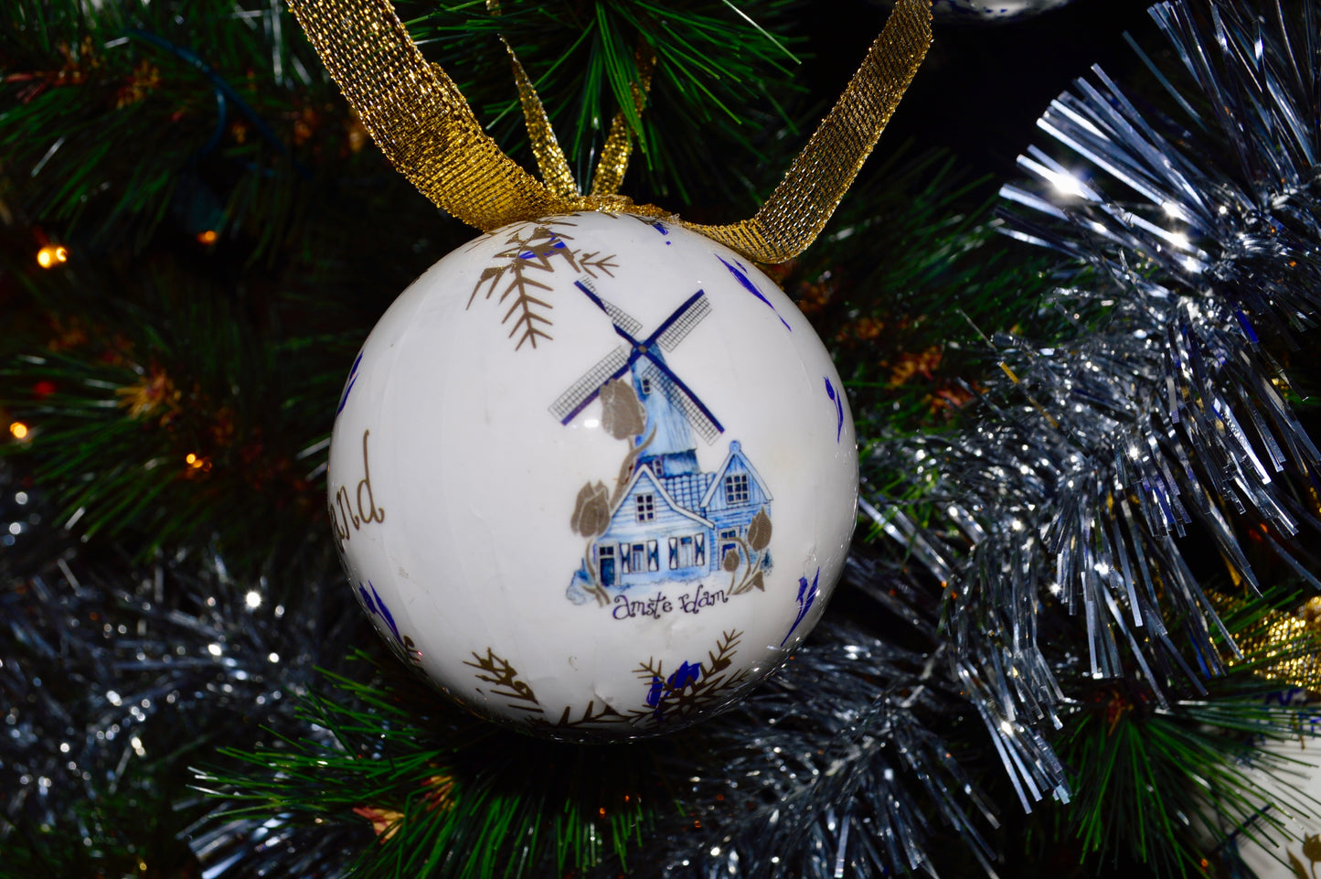 holland kerstballen blauw goud wit kerst ornamenten kerstmis tulpen molen toerist amsterdam nederlands