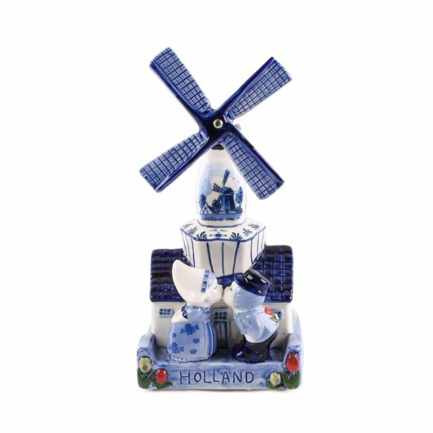 Molen met kussend paar groot muziekmolen kussend paar huisje holland the netherlands typisch hollands cadeau delft blue delfts blauw Ben je op zoek bent naar een origineel cadeau of een leuk souvenir uit Nederland? Dan is dit Delfts Blauwe molen met muziek echt iets voor jou! Deze molen is 20 cm hoog en is uniek vanwege het feit dat het een music box is. Wanneer je aan de hendel draait, klinkt er een typisch Nederlandse melodie. Het schattige en iconische kussend paar maakt dit plaatje perfect!