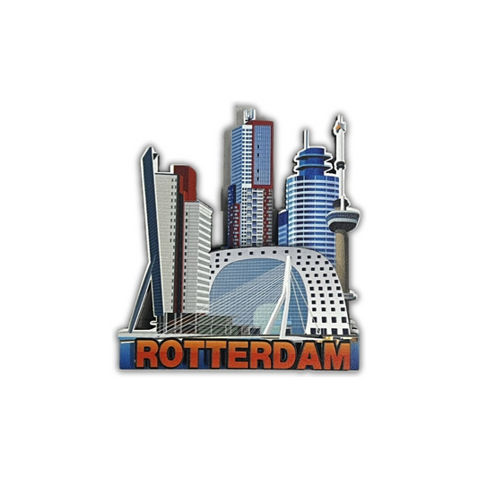 Ontdek de "Rotterdam Skyline" magneet, een prachtige weergave van de iconische horizon van deze bruisende stad. Met zijn opvallende architectuur en herkenbare silhouetten, waaronder de indrukwekkende Erasmusbrug, Markthal, de Euromast en andere prominente gebouwen, brengt deze magneet de dynamiek en moderniteit van Rotterdam tot leven. Een must-have voor liefhebbers van stedelijke landschappen en een perfect souvenir om de unieke charme van Rotterdam te koesteren.